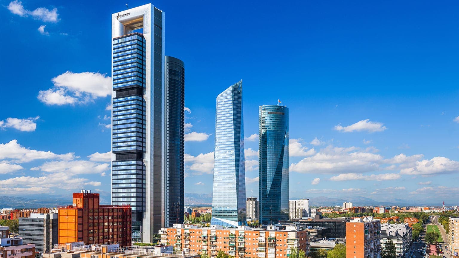 Best banks for real estate investors — secure, stable, and proven picks