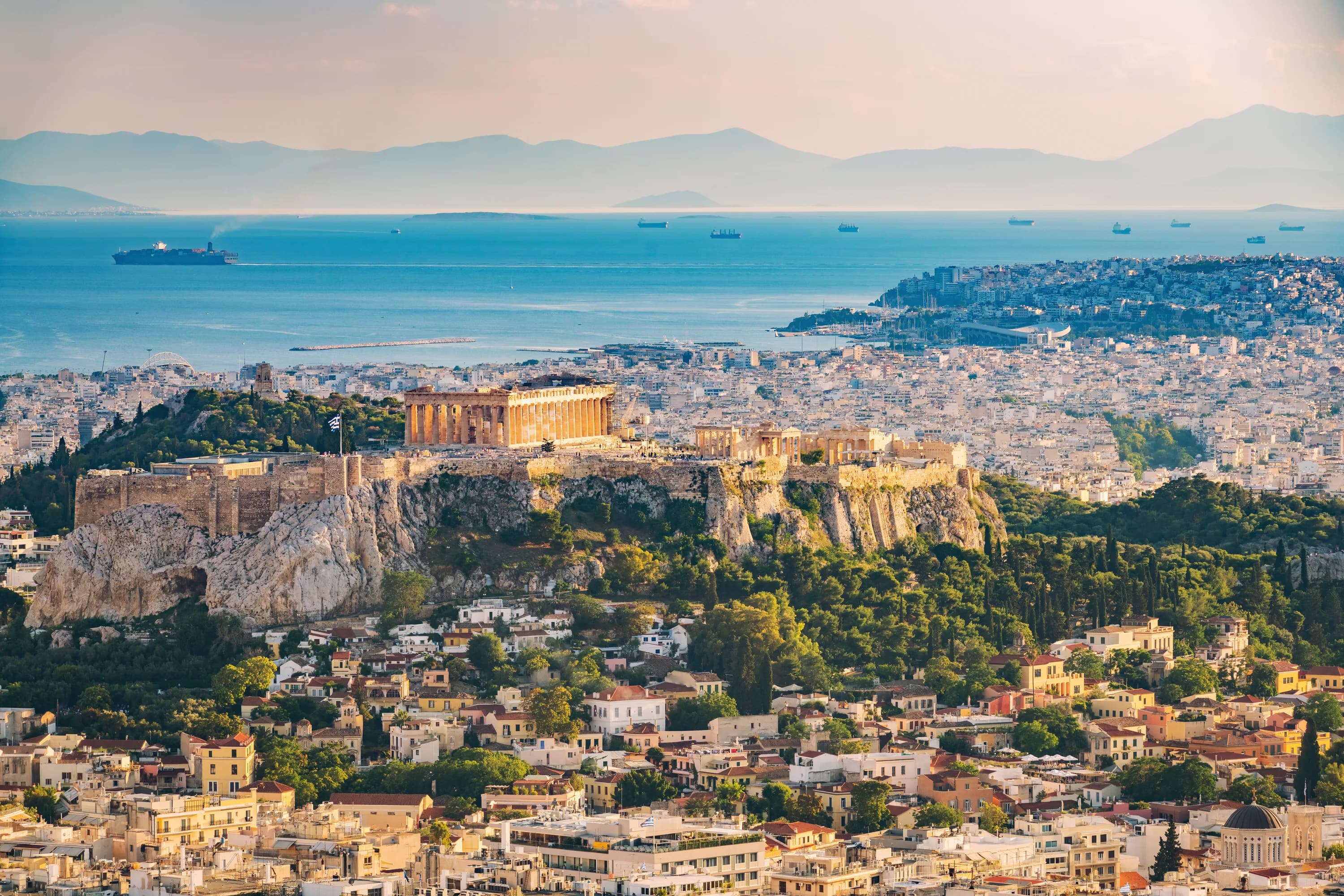 Greece has revised the Golden Visa in 2024: what are the updates and how to get residency under the old conditions