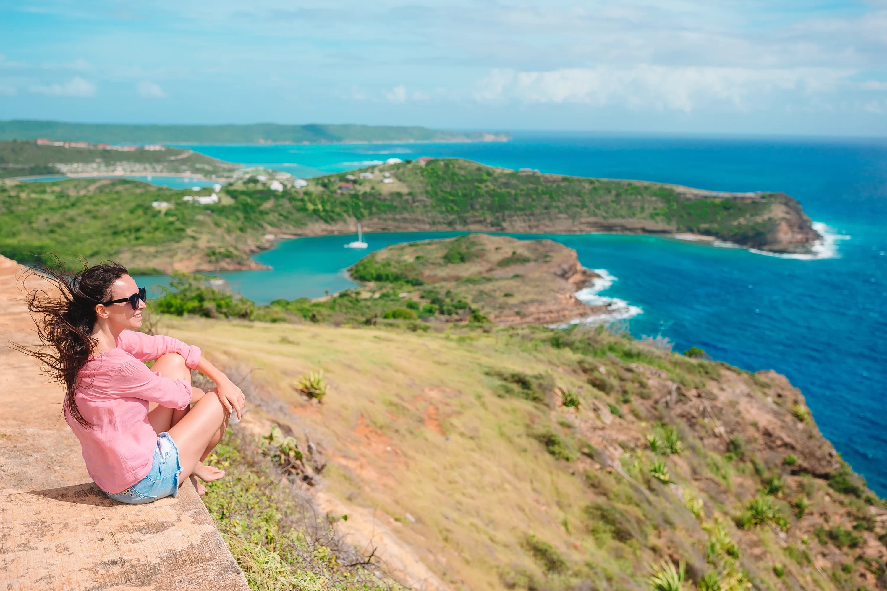 How to get Antigua and Barbuda citizenship by investment in 2026: updated guide