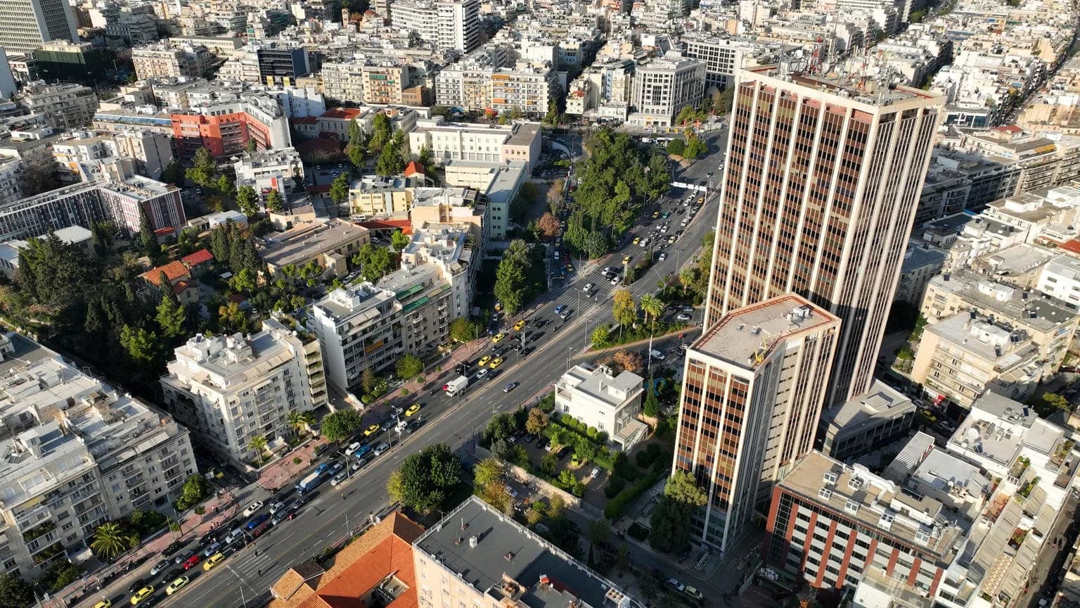 Golden Visa fund investment option: comparing Greece, Portugal, and Hungary