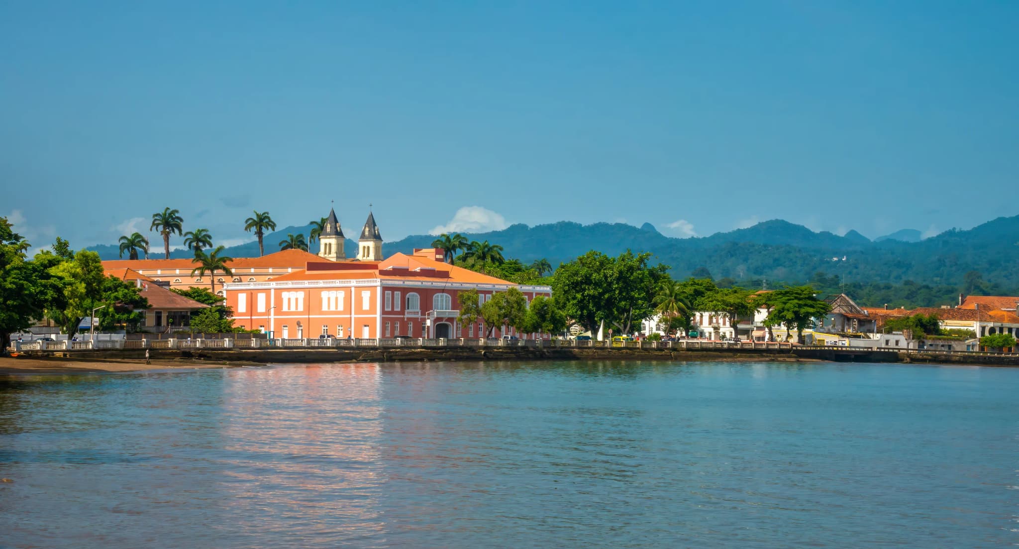sao-tome-and-principe-citizenship-guide-782857637